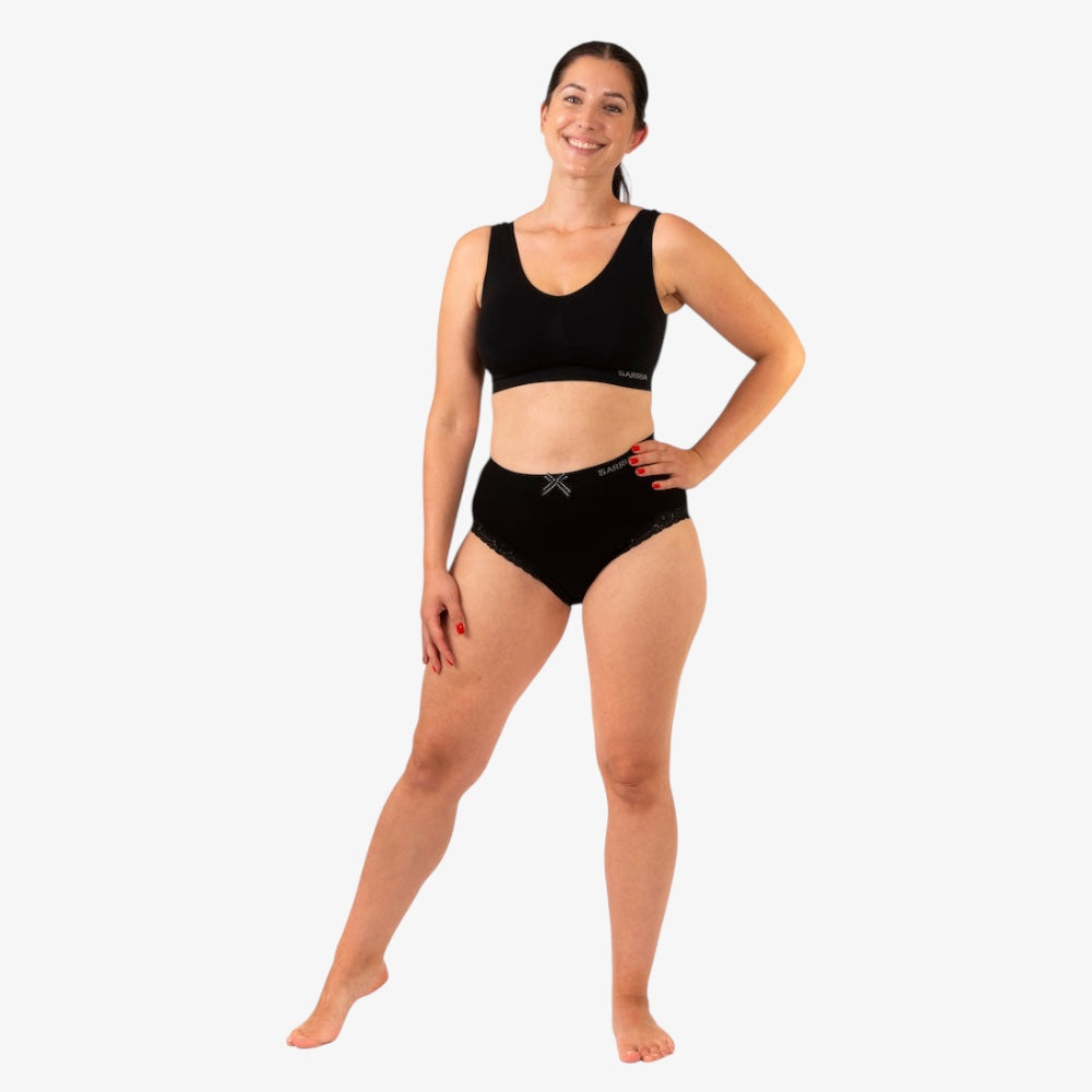 Bambutrosa med rosett och spetskant